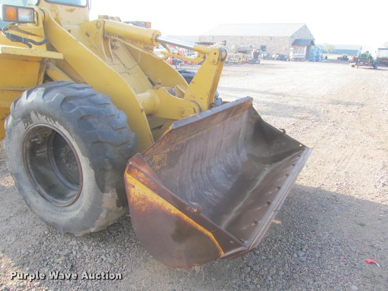 image for item K3958 1995 Komatsu WA120 wheel loader