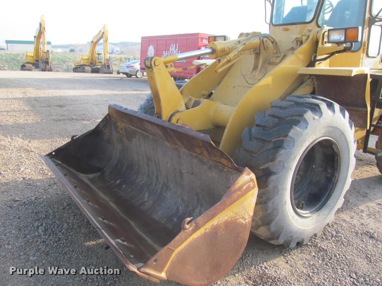 image for item K3958 1995 Komatsu WA120 wheel loader