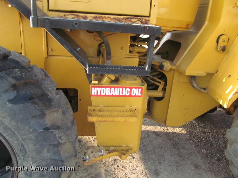 image for item K3958 1995 Komatsu WA120 wheel loader