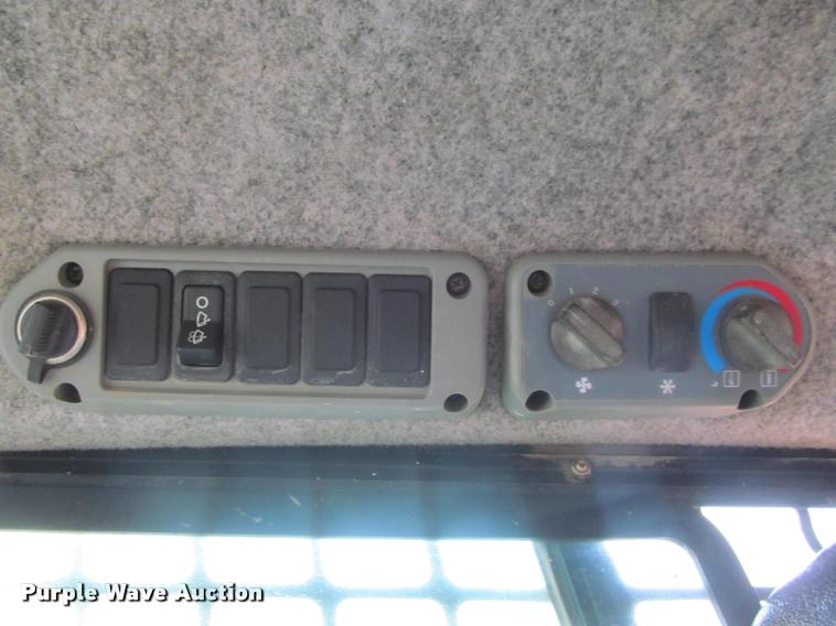 image for item K3960 2005 Bobcat S185 skid steer