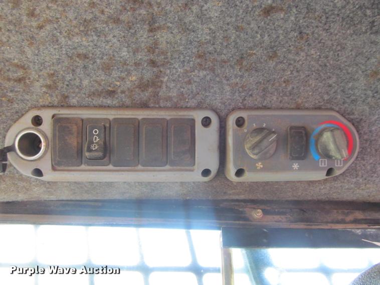 image for item K3961 2011 Bobcat S160 skid steer