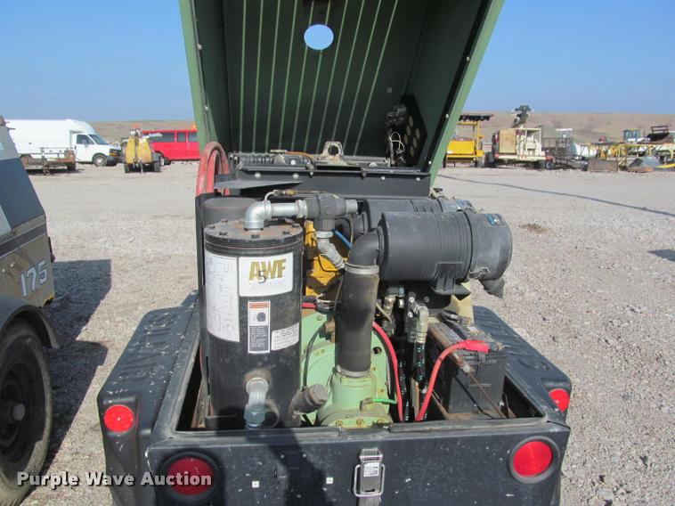 image for item K3964 Sullair 185 air compressor