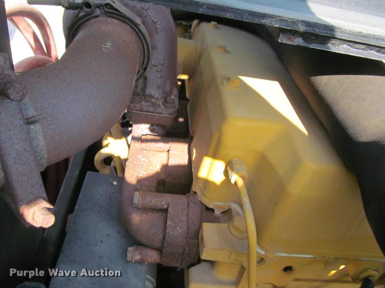 image for item K3964 Sullair 185 air compressor