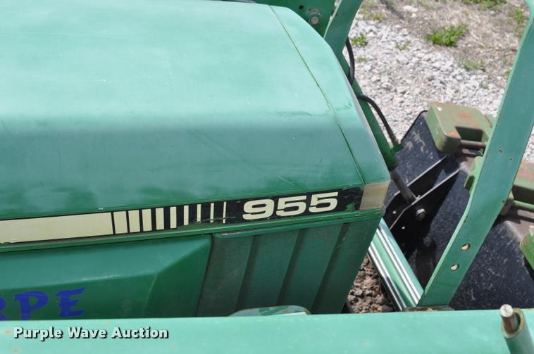 image for item K3969 1995 John Deere 955 MFWD tractor