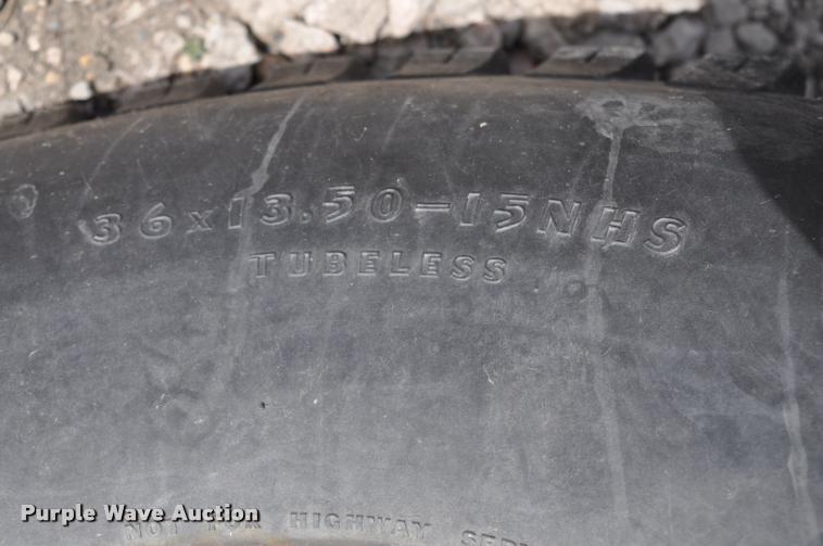 image for item K3969 1995 John Deere 955 MFWD tractor