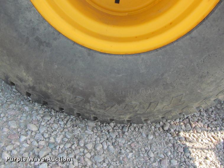 image for item K3970 2008 Cub Cadet EX3200C MFWD tractor