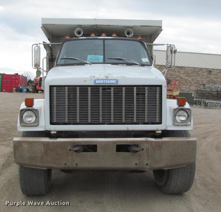image for item K3971 1988 GMC Brigadier dump truck