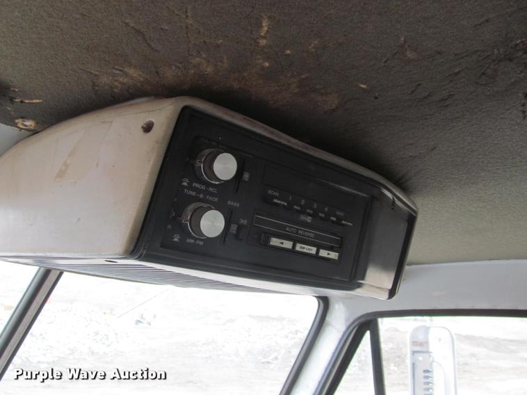 image for item K3971 1988 GMC Brigadier dump truck