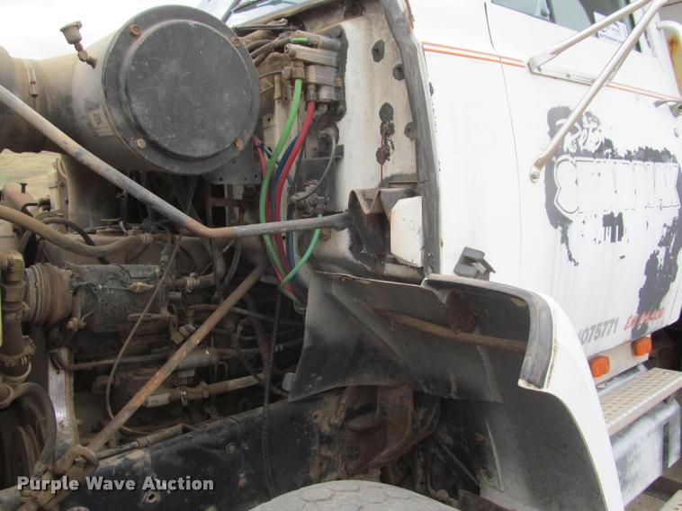 image for item K3971 1988 GMC Brigadier dump truck