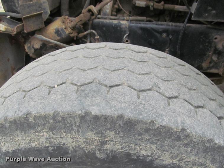 image for item K3971 1988 GMC Brigadier dump truck