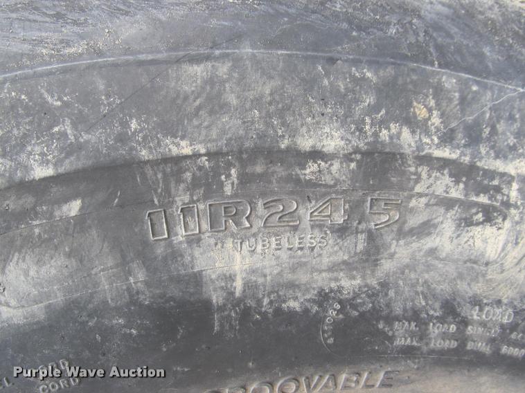 image for item K3971 1988 GMC Brigadier dump truck