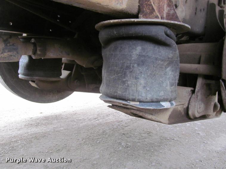 image for item K3971 1988 GMC Brigadier dump truck