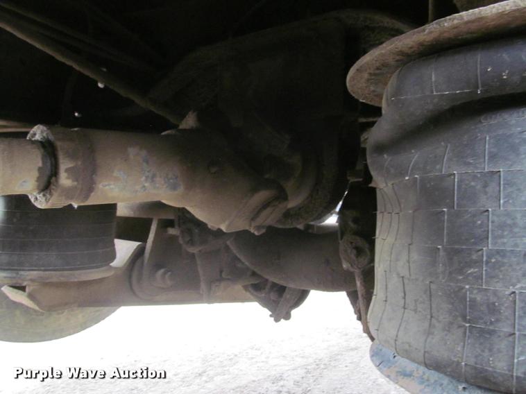 image for item K3971 1988 GMC Brigadier dump truck