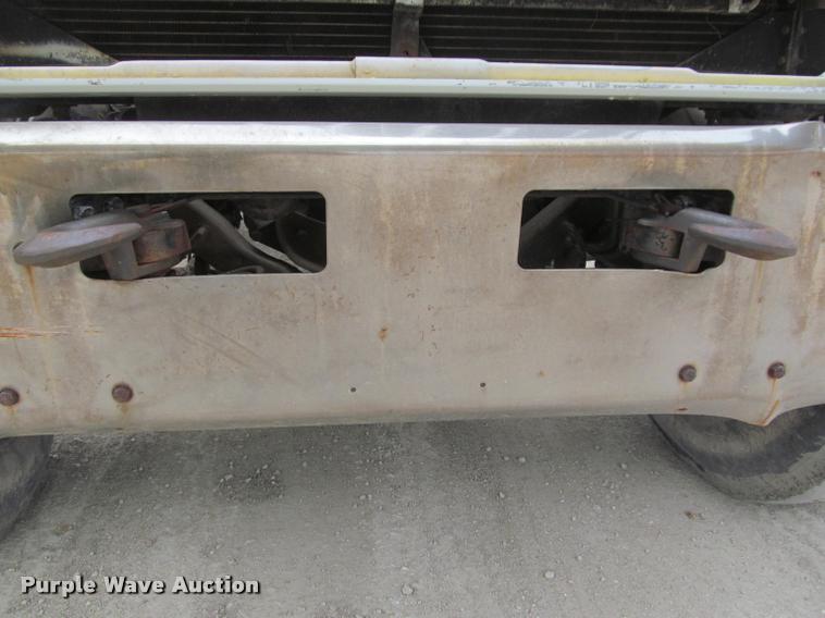 image for item K3971 1988 GMC Brigadier dump truck