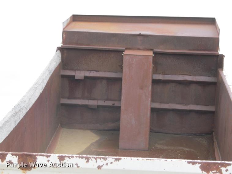 image for item K3971 1988 GMC Brigadier dump truck