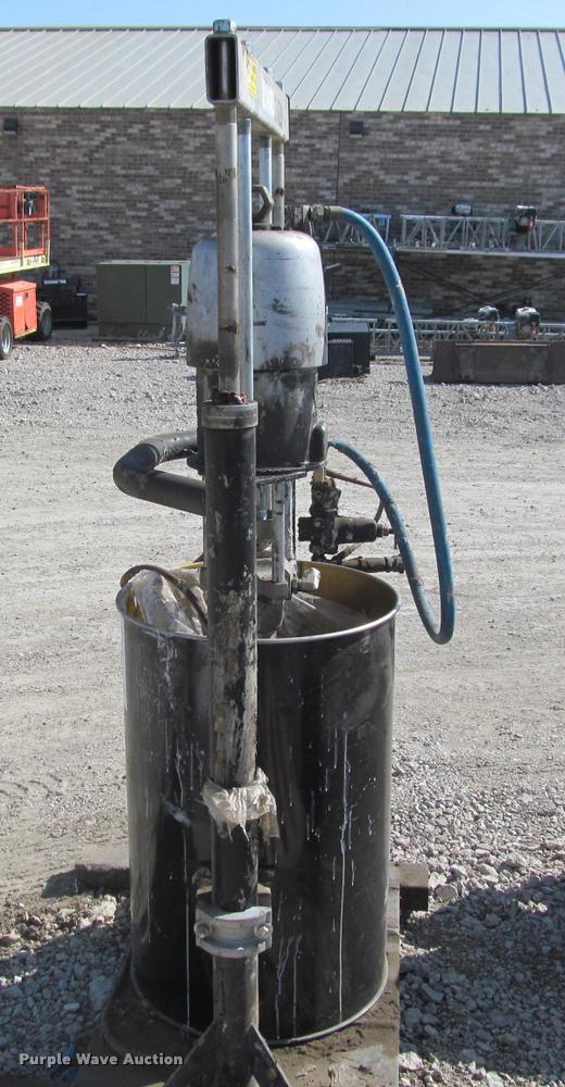 image for item K3972 Graco concrete silicon pump