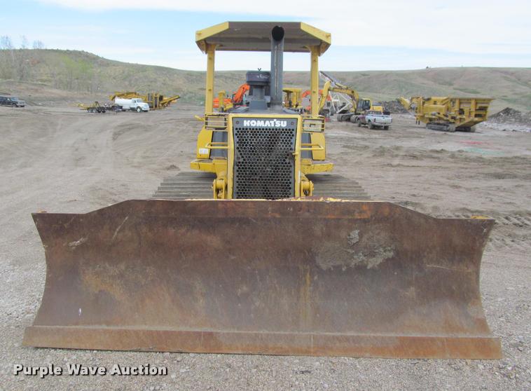 image for item K3979 2006 Komatsu D41P-6 dozer