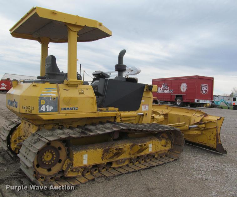 image for item K3979 2006 Komatsu D41P-6 dozer