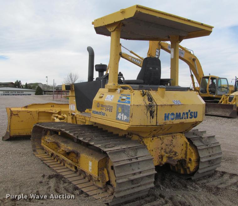 image for item K3979 2006 Komatsu D41P-6 dozer