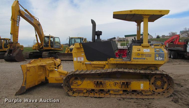 image for item K3979 2006 Komatsu D41P-6 dozer