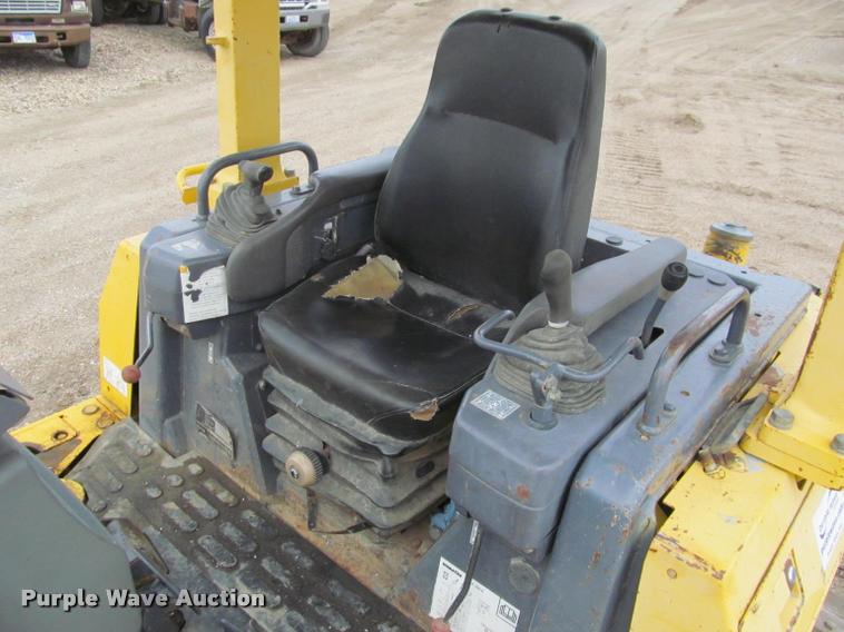 image for item K3979 2006 Komatsu D41P-6 dozer