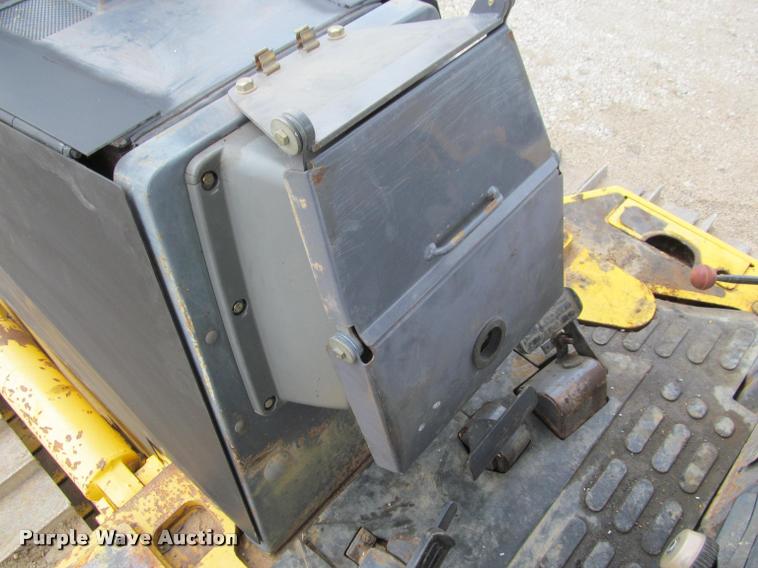 image for item K3979 2006 Komatsu D41P-6 dozer