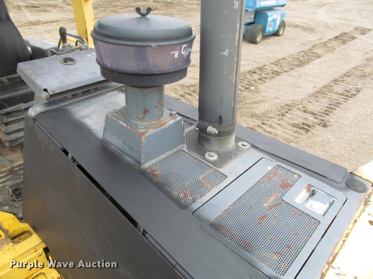 image for item K3979 2006 Komatsu D41P-6 dozer