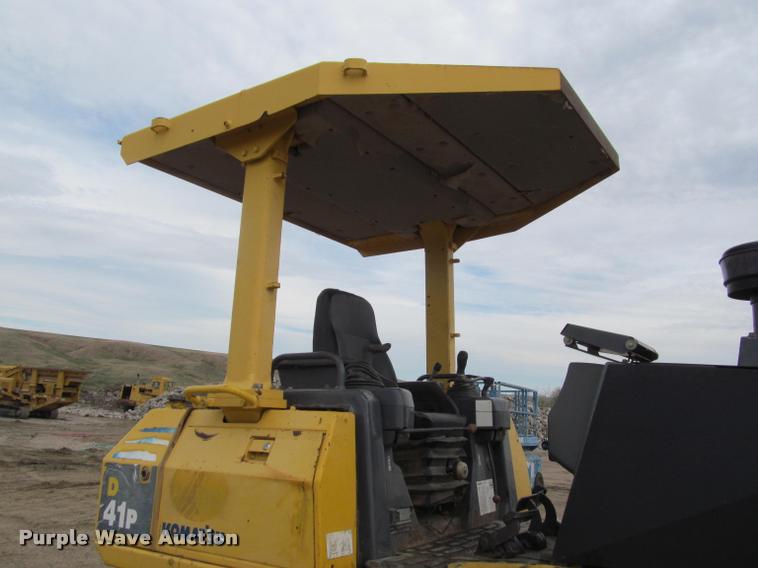 image for item K3979 2006 Komatsu D41P-6 dozer