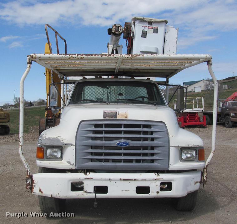 image for item K3982 1997 Ford F800 bucket truck