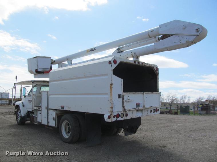 image for item K3982 1997 Ford F800 bucket truck