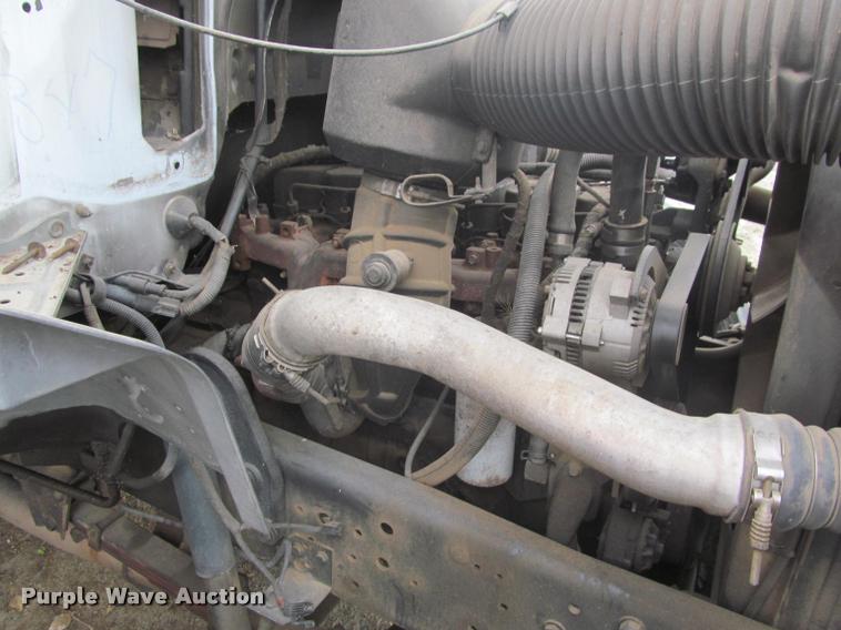 image for item K3982 1997 Ford F800 bucket truck