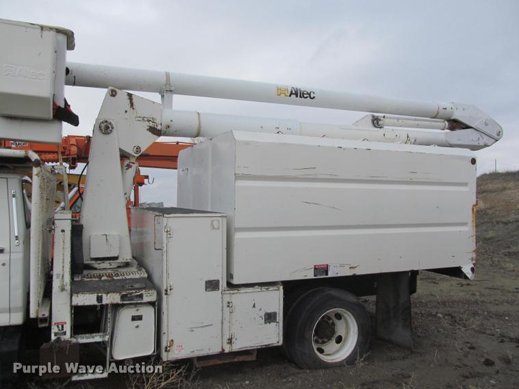 image for item K3982 1997 Ford F800 bucket truck