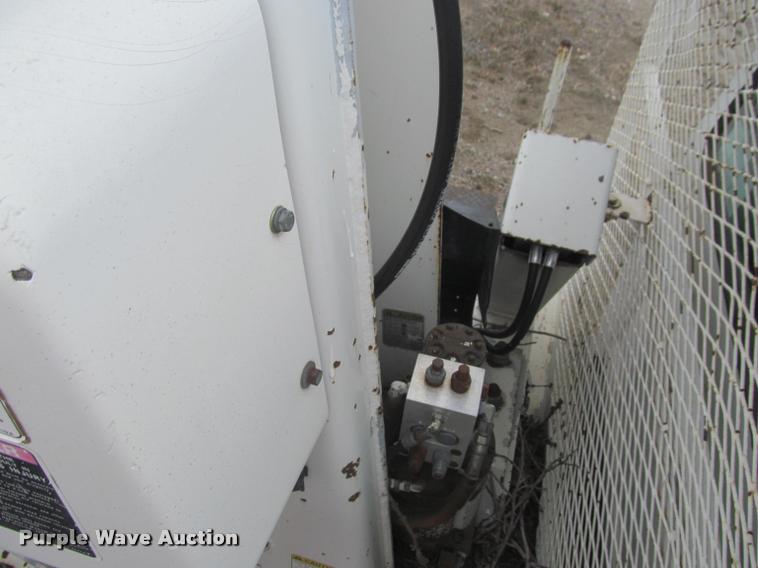 image for item K3982 1997 Ford F800 bucket truck