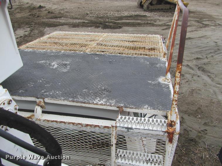 image for item K3982 1997 Ford F800 bucket truck