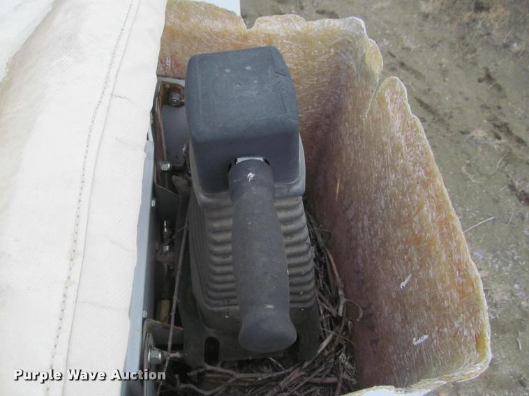 image for item K3982 1997 Ford F800 bucket truck