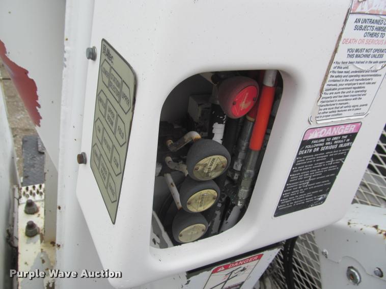 image for item K3982 1997 Ford F800 bucket truck