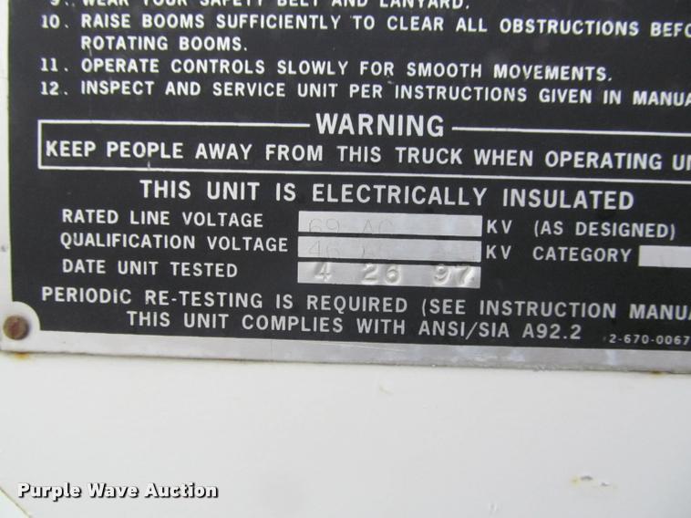 image for item K3982 1997 Ford F800 bucket truck