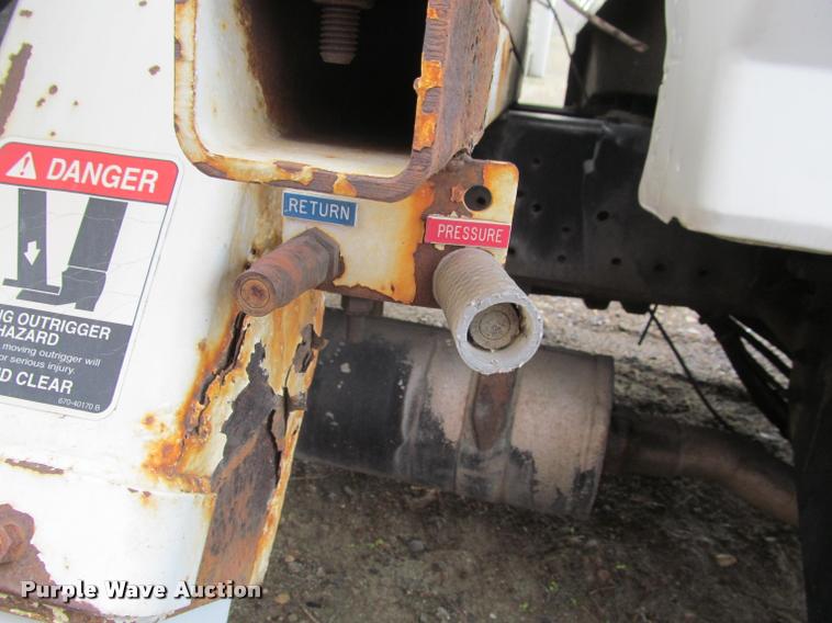 image for item K3982 1997 Ford F800 bucket truck