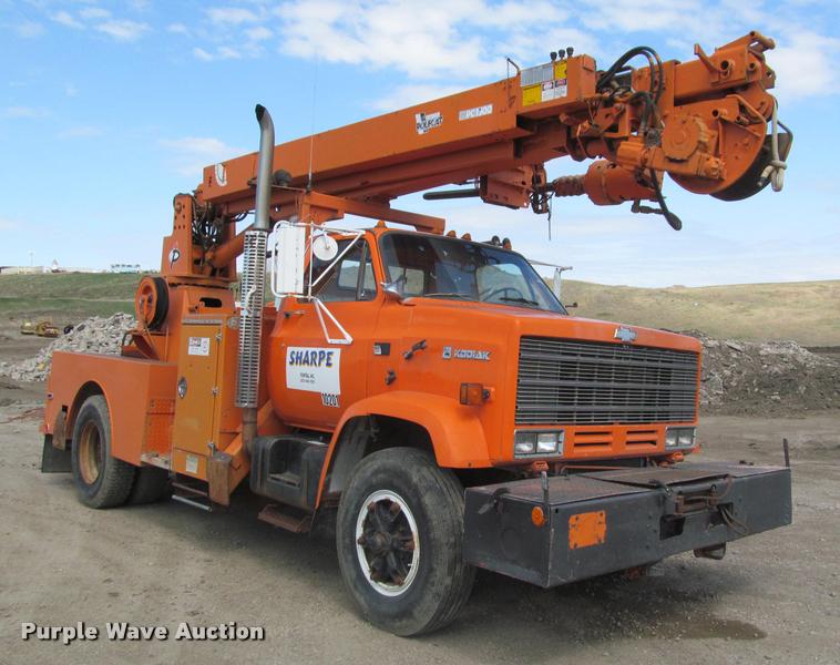 1986 Chevrolet Kodiak C6500 digger derrick truck in Pierre, SD | Item ...