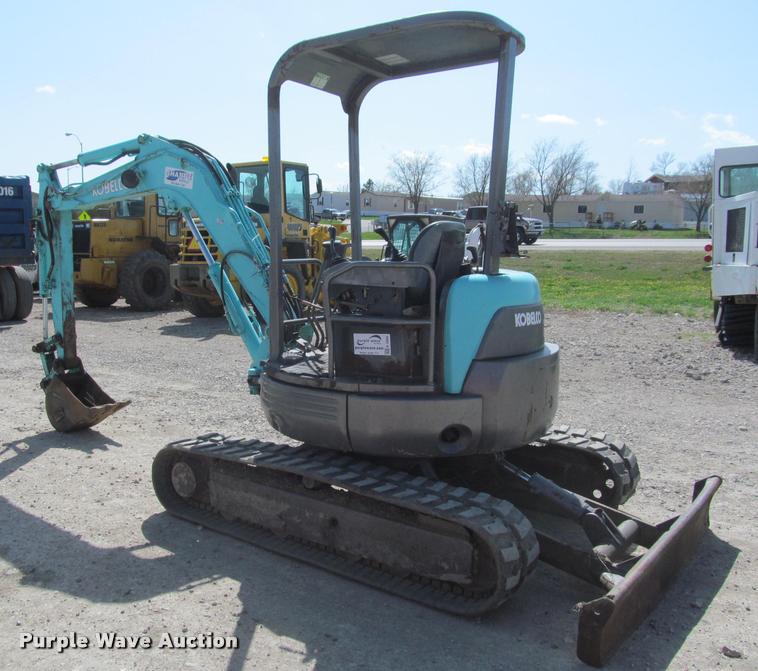 image for item K3986 Kobelco SK35 mini excavator