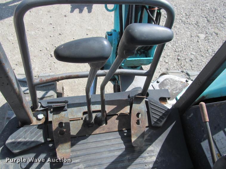 image for item K3986 Kobelco SK35 mini excavator