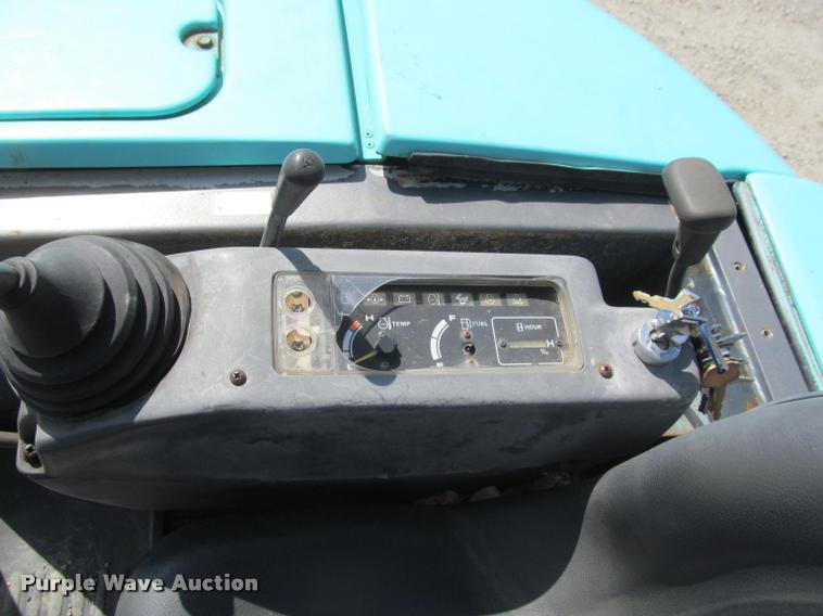 image for item K3986 Kobelco SK35 mini excavator