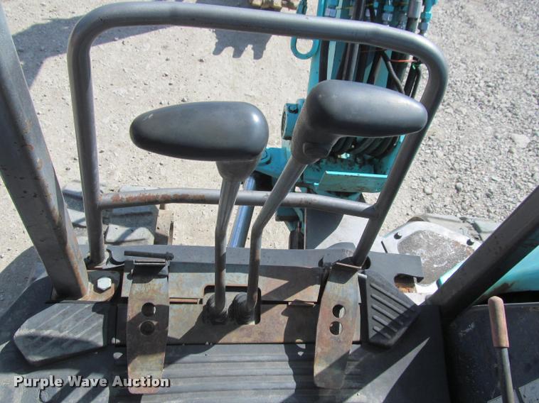 image for item K3986 Kobelco SK35 mini excavator