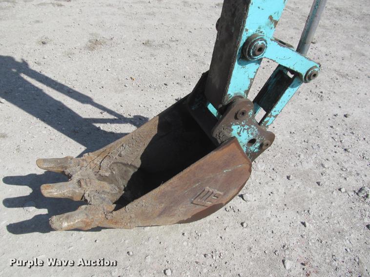 image for item K3986 Kobelco SK35 mini excavator