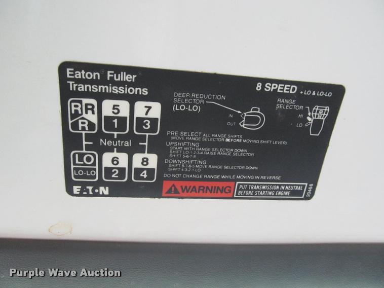 image for item K3988 1995 GMC TopKick TC7H064 flatbed truck with crane