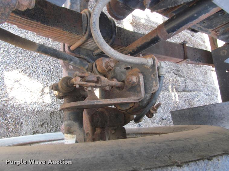 image for item K3988 1995 GMC TopKick TC7H064 flatbed truck with crane