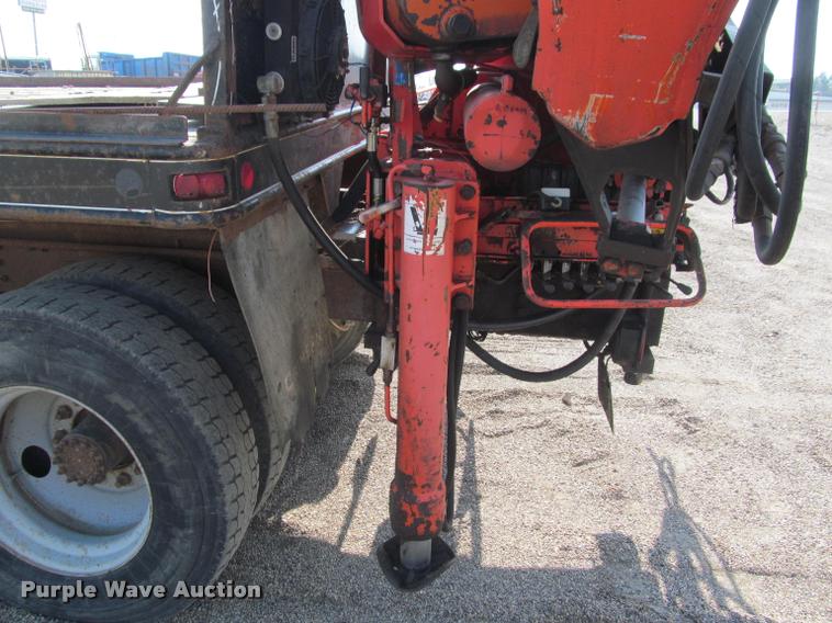 image for item K3988 1995 GMC TopKick TC7H064 flatbed truck with crane