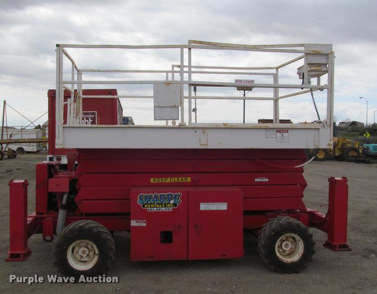image for item K3989 1997 Snorkel SLH4084HD scissor lift