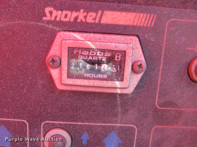 image for item K3989 1997 Snorkel SLH4084HD scissor lift