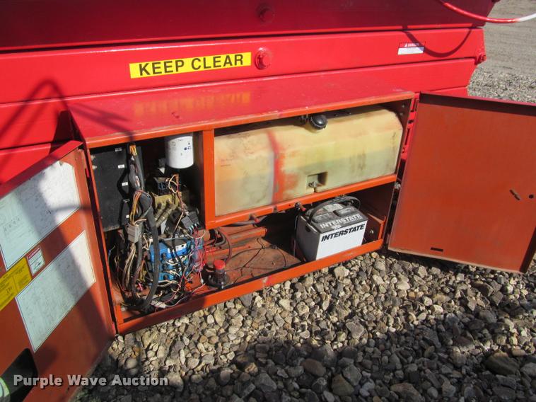 image for item K3989 1997 Snorkel SLH4084HD scissor lift